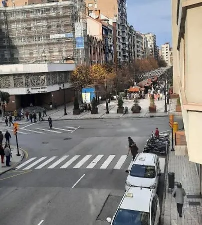 Acogedor Y Amplio Piso En Begona