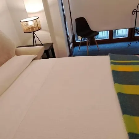 Acogedor Y Amplio Piso En Begona Apartment