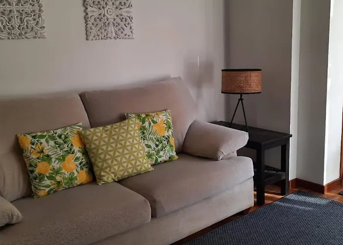 Acogedor Y Amplio Piso En Begoña *